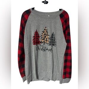 Christmas shirt size M PTP 20